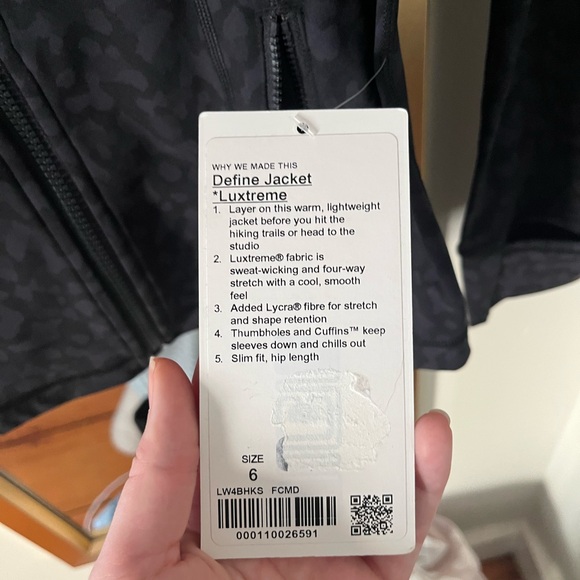 Lululemon Define Jacket Luxtreme 6 - Picture 3 of 3